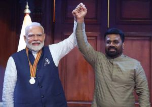 पीएम मोदी को मिला श्रीलंका का सर्वोच्च सम्मान &lsquo;मित्र विभूषण&rsquo;, भारत-श्रीलंका रिश्तों में नई ऊंचाई