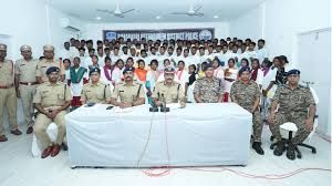 तेलंगाना में 86 नक्सलियों ने पुलिस के समक्ष समर्पण किया