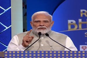 वक्&zwj;फ संशोधन विधेयक 2025 पारित होना सामाजिक न्याय की दिशा में महत्वपूर्ण कदम, सबके हक रहेंगे महफूज : पीएम मोदी 