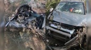  मोटरसाइकिल और कार की टक्कर में एक परिवार के चार लोगों की मौत