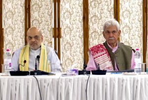 गृह मंत्री अमित शाह श्रीनगर पहुंचे, पहलगाम आतंकी हमले की जानकारी ली