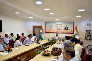  प्रधानमंत्री नरेंद्र मोदी के नेतृत्व में खादी और ग्रामोद्योग आयोग ने रचा नया कीर्तिमान 