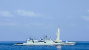 भारतीय नौसेना ने की एंटी-शिप फायरिंग, कहा किसी भी मुकाबले के लिए तैयार