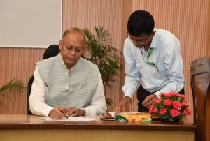 डॉ. अजय कुमार ने संघ लोक सेवा आयोग के अध्यक्ष का पदभार संभाला