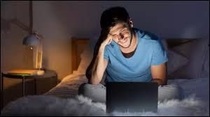  देर रात तक जागने वाले लोगों में बढ़ती उम्र के साथ दिमागी क्षमता कमजोर होने का अधिक खतरा: अध्ययन