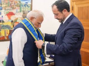 प्रधानमंत्री मोदी को साइप्रस के सर्वोच्च नागरिक सम्मान से सम्मानित किया गया प्रधानमंत्री मोदी को साइप्रस के सर्वोच्च नागरिक सम्मान से सम्मानित किया गया
