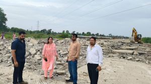 निगम ने जोन 8 क्षेत्र में हीरापुर जरवाय में लगभग 60 एकड़ मे हो रही अवैध प्लॉटिंग में अभियान चलाकर तत्काल कारगर रोक लगायी 