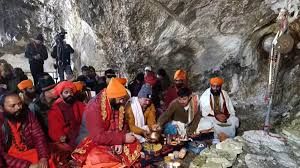  गुफा मंदिर पहुंची छड़ी मुबारक, अमरनाथ यात्रा समपन्न