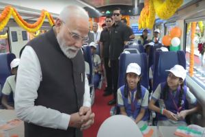  प्रधानमंत्री मोदी ने बेंगलुरु मेट्रो रेल की ‘येलो लाइन’ का उद्घाटन किया