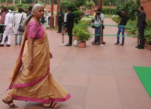 मानसून सत्र : लोकसभा में नया आयकर विधेयक और कराधान संशोधन विधेयक पास