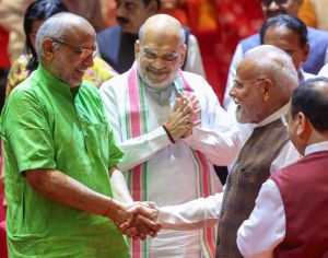 राष्ट्रपति मुर्मु और पीएम मोदी ने सीपी राधाकृष्णन को उपराष्ट्रपति बनने पर दी बधाई