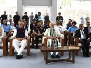 मोदी ने ऑपरेशन सिंदूर के लिए सशस्त्र बलों को सराहा, कोलकाता में संयुक्त सम्मेलन का उद्धाटन किया मोदी ने ऑपरेशन सिंदूर के लिए सशस्त्र बलों को सराहा, कोलकाता में संयुक्त सम्मेलन का उद्धाटन किया