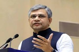 मुंबई-अहमदाबाद बुलेट ट्रेन का पहला खंड 2027 में शुरू हो जाएगा : रेल मंत्री वैष्णव मुंबई-अहमदाबाद बुलेट ट्रेन का पहला खंड 2027 में शुरू हो जाएगा : रेल मंत्री वैष्णव