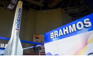 स्वदेशी रक्षा उत्पादन को मिलेगी नई उड़ान, ब्रह्मोस की पहली खेप लखनऊ यूनिट से होगी रवाना स्वदेशी रक्षा उत्पादन को मिलेगी नई उड़ान, ब्रह्मोस की पहली खेप लखनऊ यूनिट से होगी रवाना