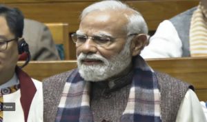  लोकसभा में पीएम मोदी ने कहा- &lsquo;बंकिम दा ने हीन भावना को झकझोरा&rsquo;