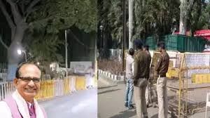 शिवराज सिंह चौहान के भोपाल आवास पर सुरक्षा बढ़ाई गई शिवराज सिंह चौहान के भोपाल आवास पर सुरक्षा बढ़ाई गई