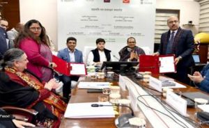 ग्रामीण विकास मंत्रालय और डाक विभाग ने साइन किया एमओयू