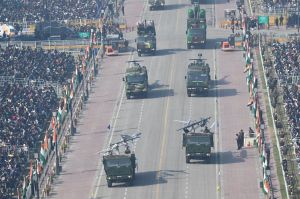 गणतंत्र दिवस परेड: सेना ने किया ‘बैटल एरे’ फॉर्मेट का प्रदर्शन गणतंत्र दिवस परेड: सेना ने किया ‘बैटल एरे’ फॉर्मेट का प्रदर्शन