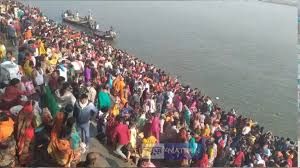 माघी पूर्णिमा पर 90 लाख श्रद्धालुओं ने गंगा में डुबकी लगाई