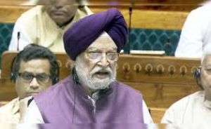 एलपीजी का उत्पादन 28 प्रतिशत बढ़ा, पेट्रोल और डीजल की कोई कमी नहीं: पुरी