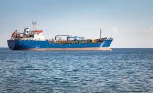 भारत का कच्चे तेल का टैंकर यूएई के फुजैराह से सुरक्षित निकला