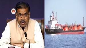 युद्ध क्षेत्र से दूसरा एलपीजी टैंकर भारत पहुंचा, अटके पड़े 22 अन्य जहाजों को लाने के प्रयास जारी