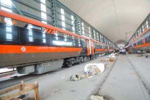  आरसीएफ कपूरथला में पहली वंदे भारत ट्रेन का निर्माण; 16 कोच की आधुनिक ट्रेन माह के अंत तक संचालन हेतु सौंपे जाने को तैयार