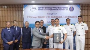 नौसेना को मिले तीन नये जहाज