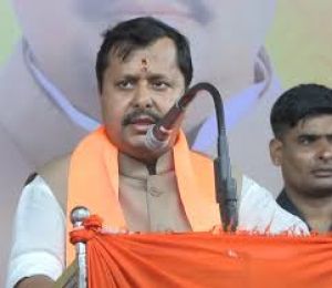 पुडुचेरी में रोड शो कर नितिन नवीन ने कहा, भाजपा के लिये व्यापक जनसमर्थन