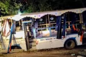 आनंदपुर साहिब से लौट रही बस के पलटने से आठ श्रद्धालुओं की मौत आनंदपुर साहिब से लौट रही बस के पलटने से आठ श्रद्धालुओं की मौत