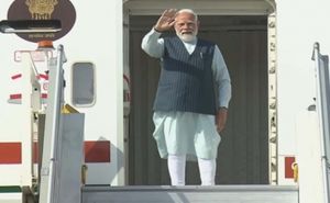  पीएम मोदी यूएई रवाना, राष्ट्रपति शेख मोहम्मद बिन जायद से होगी अहम मुलाकात