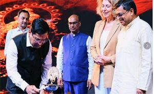 भारत ने जारी किया पहला मेड-इन-इंडिया एक्जिम शिपिंग कंटेनर, मर्स्क ने दिए 1,000 और ऑर्डर
