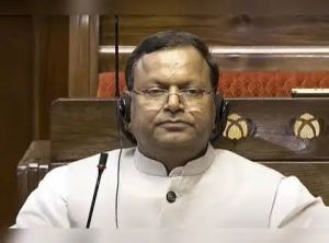 रिजर्व बैंक के पास 880 मीट्रिक टन सोना, धार्मिक स्थानों को लेकर कोई जानकारी नहीं : सरकार