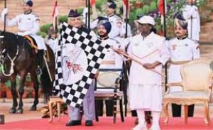  राष्ट्रपति मुर्मु ने पीबीजी सोल्जरथॉन को दिखाई हरी झंडी, मांडविया ने एनसीसी साइक्लोथॉन में लिया हिस्सा