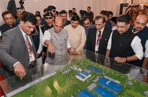 राजनाथ सिंह ने जबलपुर में युद्धक टैंक की मरम्मत से संबंधित परियोजना की आधारशिला रखी