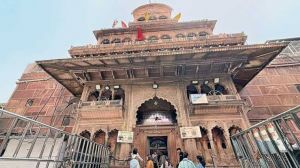 बांकेबिहारी मंदिर में वर्ष में एक बार होने वाली मध्यरात्रि मंगला आरती का पहली बार सीधा प्रसारण होगा