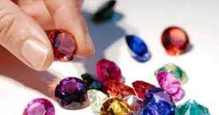 गलती से भी साथ में ना पहने ये रत्न गलती से भी साथ में ना पहने ये रत्न