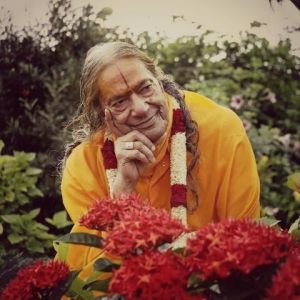  हम बड़ी निश्चिंतता से सो रहे हैं, पर कोई है जो हम पर घात लगाये बैठा है, आखिर कौन है वह?