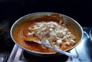 इस दशहरा खुद भी खाएं और मेहमानों को खिलाएं स्वादिष्ट पनीर कुंदन कलिया, ये रही रेसिपी