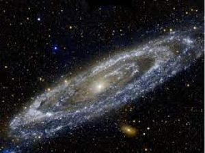 वैज्ञानिकों ने अंतरिक्ष में खोजी अब तक की सबसे बड़ी आकाशगंगा