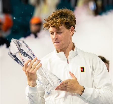 इटली के स्टार टेनिस खिलाड़ी जैनिक सिनर ने जीता मियामी ओपन का खिताब इटली के स्टार टेनिस खिलाड़ी जैनिक सिनर ने जीता मियामी ओपन का खिताब