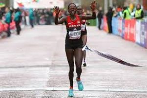 कीनिया के कांडी ने हाफ मैराथन में विश्व रिकार्ड बनाया