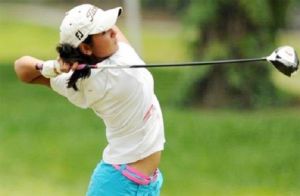  सहर महिला पेशेवर गोल्फ टूर्नामेंट में शीर्ष पर