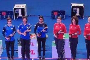 भारतीय महिला पिस्टल टीम को स्वर्ण