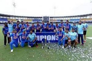 श्रीलंका को नौ विकेट से हराकर भारत ने आठवीं बार जीता अंडर-19 एशिया कप का खिताब