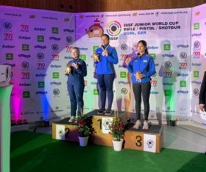 सिफ्ट कौर सामरा ने जूनियर निशानेबाजी विश्व कप में भारत के लिए 10वां स्वर्ण जीता