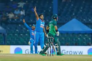भारत ने पाकिस्तान को 228 रन से हराया...कोहली और राहुल के शतक