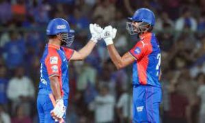 पंत और अक्षर ने दिल्ली को टाइटंस पर चार रन की जीत दिलाई