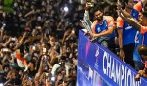  भारतीय टीम की ‘विक्ट्री परेड' में भारी भीड़ उमड़ने से चौकस बनी रही पुलिस