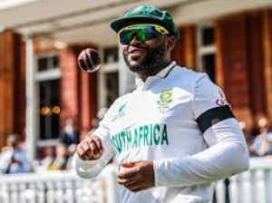 कप्तान बावुमा की दक्षिण अफ्रीका की टीम में वापसी, तीन स्पिनर भी शामिल कप्तान बावुमा की दक्षिण अफ्रीका की टीम में वापसी, तीन स्पिनर भी शामिल